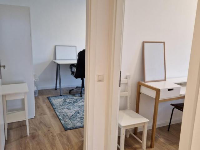 Charming 2 bedroom flat near the Schlesisches Tor subway station