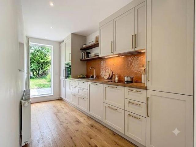 Charming 2 Bedroom House 2 bathrooms