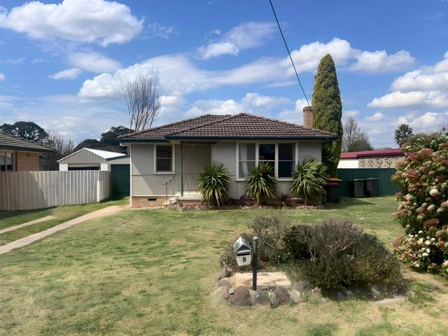 Charming 2 Bedroom Home