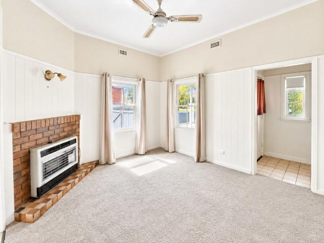 Charming 2 Bedroom Home
