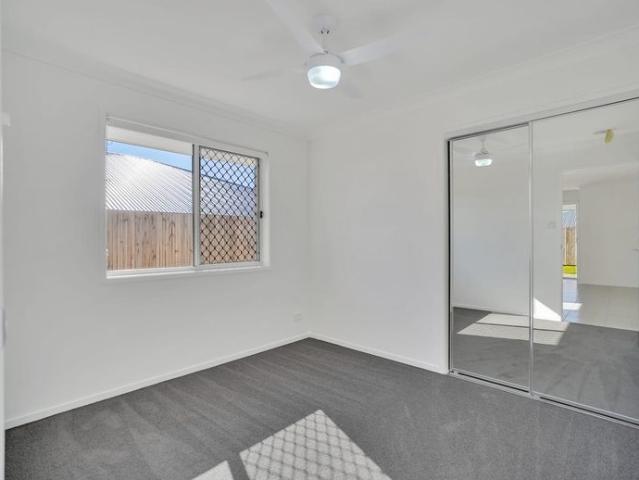 Charming 2 Bedroom Home with Modern Comforts & Private Yard