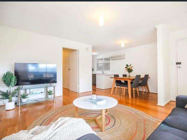 Charming 2 Bedroom Home with Garden, Pergola & Garage