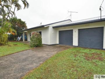 Charming 2 Bedroom Home with Spacious Yard