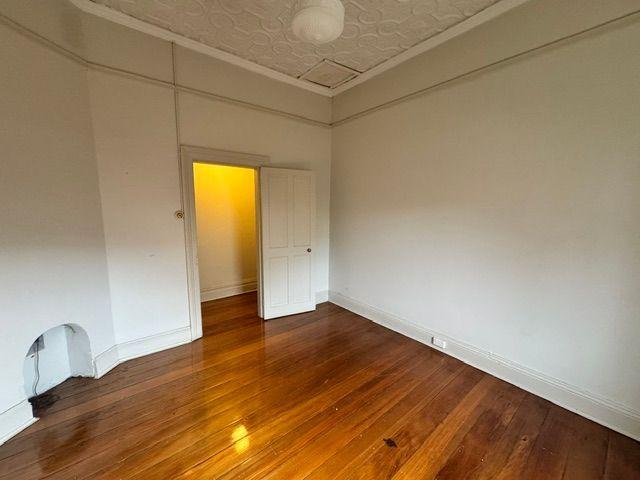 Charming 2 Bedroom Home Close to the CBD