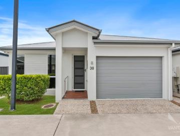 Charming 2 Bedroom Home in Vantage Caboolture Riverfront Community