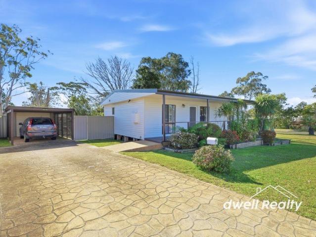 Charming 2 Bedroom Home in a Convenient Location