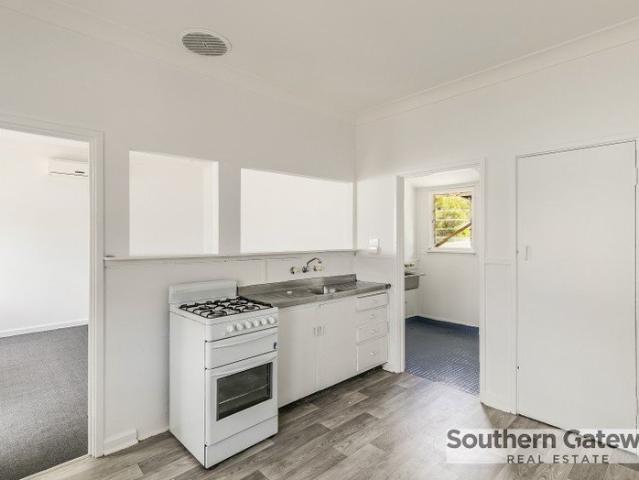 CHARMING 2 BEDROOM HOME IN CALISTA
