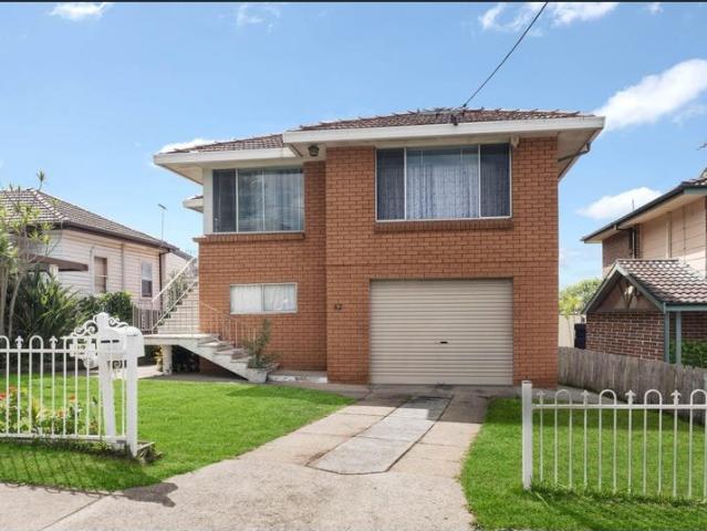 Charming 2 Bedroom Home in Convenient Merrylands Location