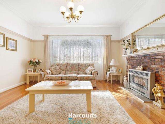 Charming 2 Bedroom Home in Lalor