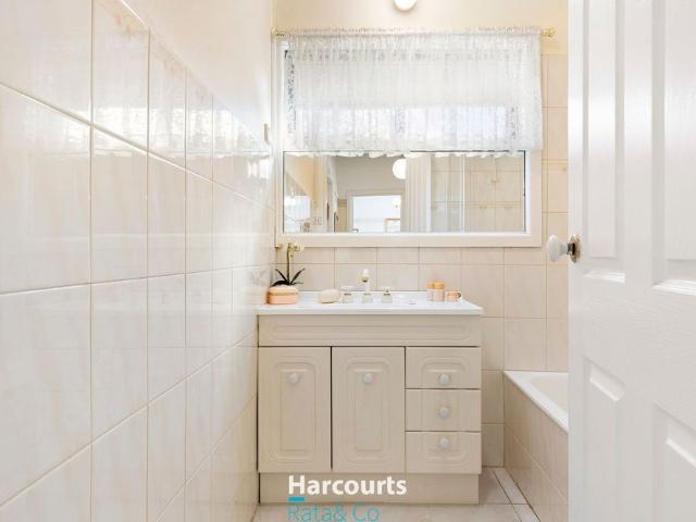 Charming 2 Bedroom Home in Lalor