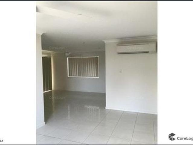 Charming 2 Bedroom Home in Loganlea Your Tranquil Retreat Awaits!