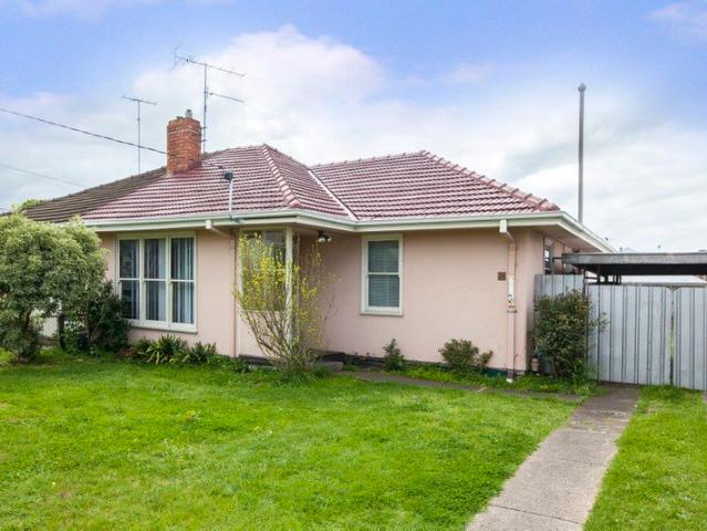 Charming 2 Bedroom Home in Norlane Warm, Convenient, and Full of Potential
