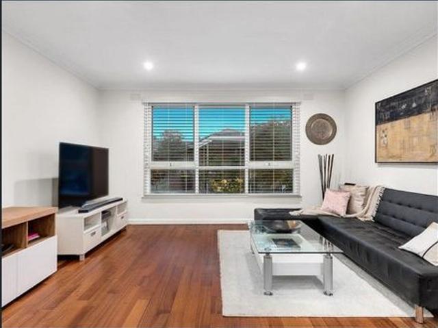 Charming 2 Bedroom Home in Prime Mordialloc Location