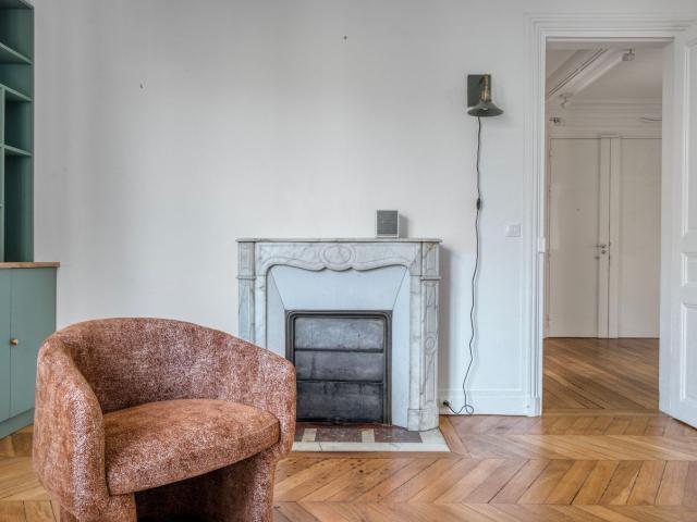 Charming 2 Bedroom Oasis in Levallois Perret