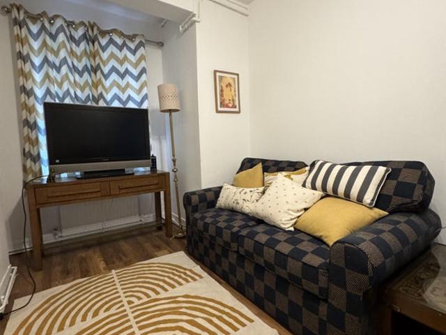 Charming 2 Bedroom Modern Flat – Camden