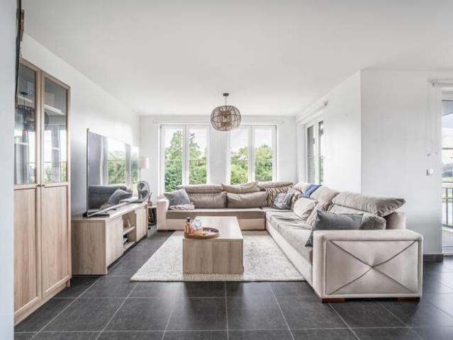 Charming 2 bedroom new construction waterfront apartment
