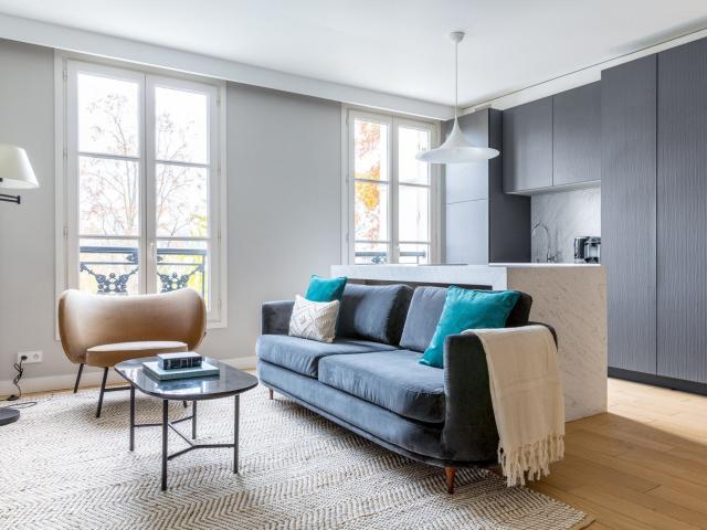 Charming 2 Bedroom Paris Apartment Awaits!