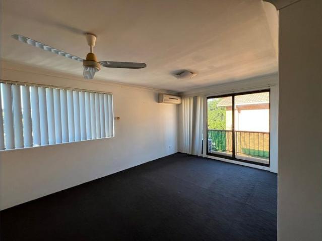 Charming 2 Bedroom Unit for Lease in Prime Location Liverpool, Australia