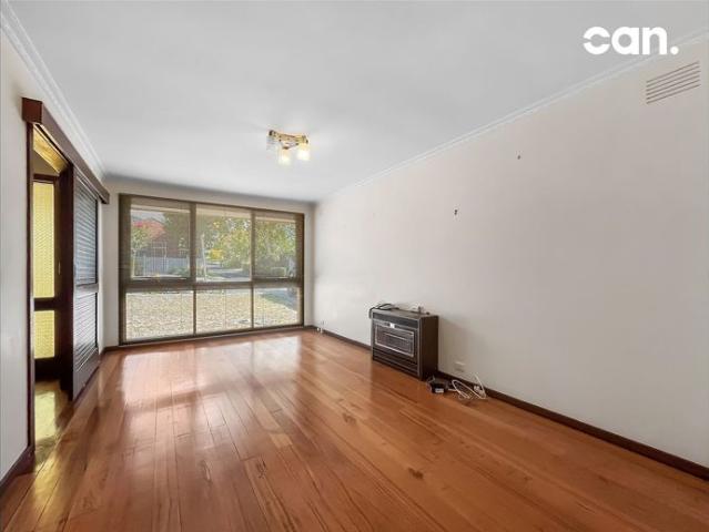 Charming 2 Bedroom Unit in the Heart of Surrey Hills