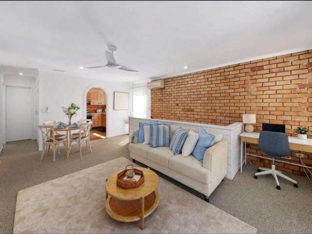 Charming 2 Bedroom Unit Steps from Suttons Beach, Redcliffe
