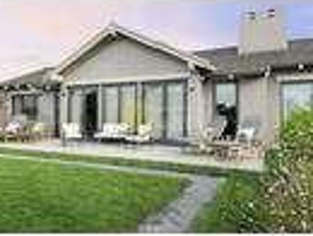 Charming 2 bedroom Villa in Menlo Park