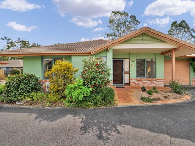 Charming 2 Bedroom Villa in Sought After Lifestyle Village