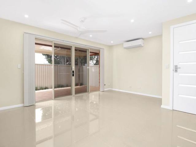 Charming 2 Bedroom Villa Offering Comfort, Style & Convenience!