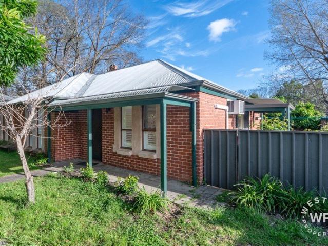 Charming 2 bedroomed unit in Woodside