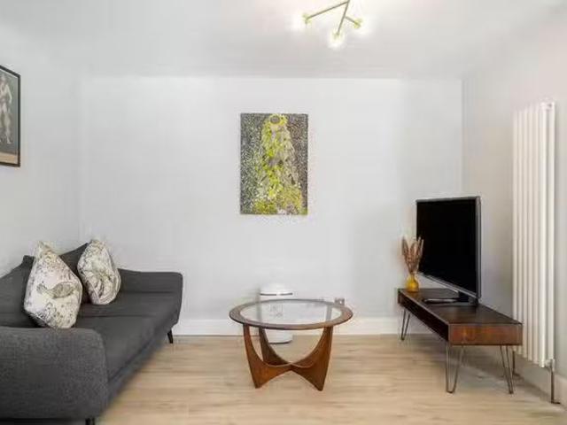 Unique 2 BR Agincourt Road