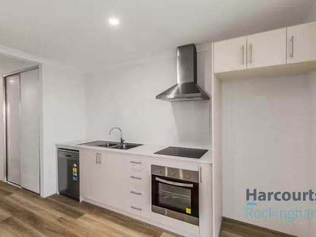 Just in! 2 BR B/39 Persimmon Crescent, KARNUP, WA 6176 House.