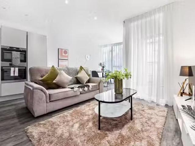 Rental! 2 BR Barbel Court, Clapton Common & Castlewood Road