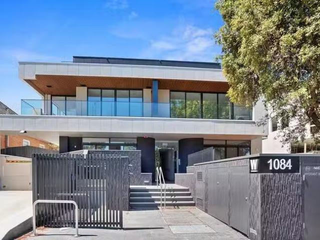 Deal! 2 BR G02/1084 Burke Road, Balwyn North, VIC 3104