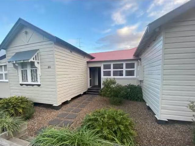 Cheap 2 BR UNIT 2/20 Buruda Street, Mayfield West Apartment fo.