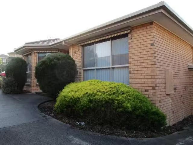 For Rent! 2 BR 1/52 Kenross Drive, Wheelers Hill, VIC 3150