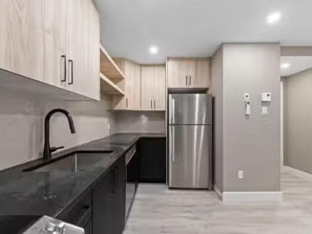 Cheap 2 BR 15 6755 Rue Clark, Montréal Rosemont/La Petite Pat.
