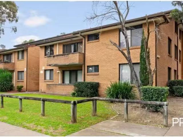 Cozy 2 BR 16/1 3 York Road, Jamisontown Apartment for rent Li.