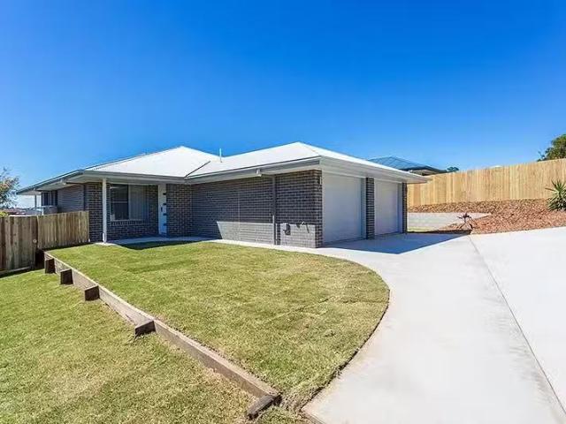Nice 2 BR 1/87 Furness Road, SOUTHSIDE, QLD 4570 Other for R.