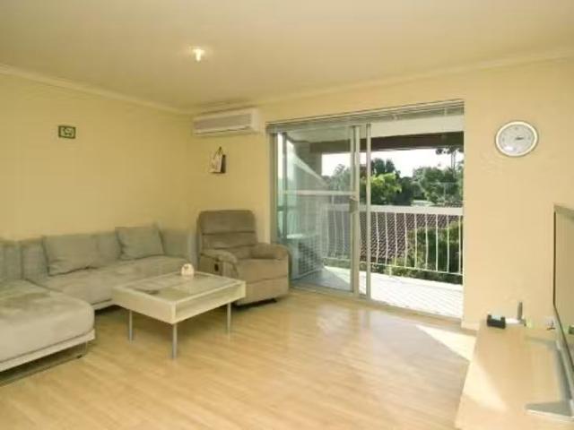 Cozy 2 BR 18/413 Canning Highway, Como, WA 6152