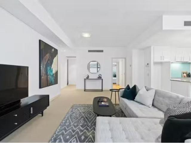 Cheap 2 BR 19/11 13 Bennett Street, EAST PERTH House for rent.