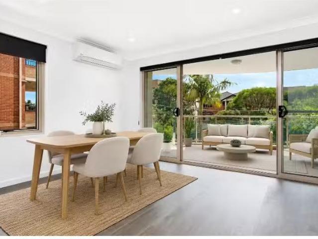 Deal! 2 BR 10/14 18 Mansfield Avenue, Caringbah Apartment for.