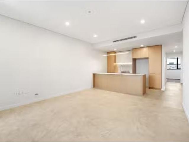 New 2 BR 105/2 Dreadnought Street, Roselands Apartment for ren.