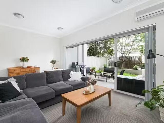 Cozy 2 BR 10/862 868 Old Princes Highway, Sutherland, NSW 2232
