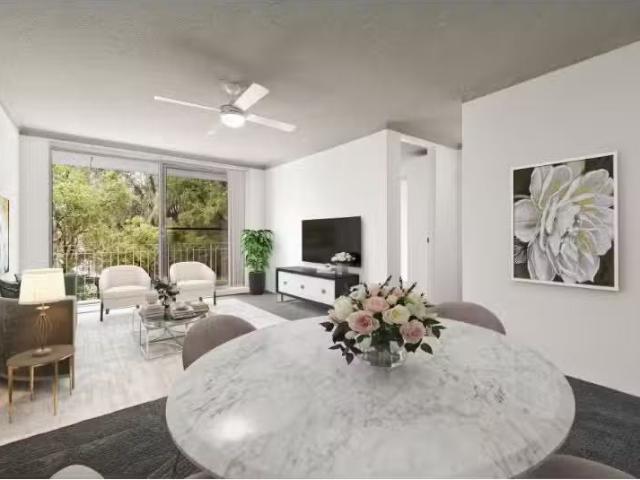 Deal! 2 BR 11/13 Bortfield Drive, CHISWICK Apartment for rent.