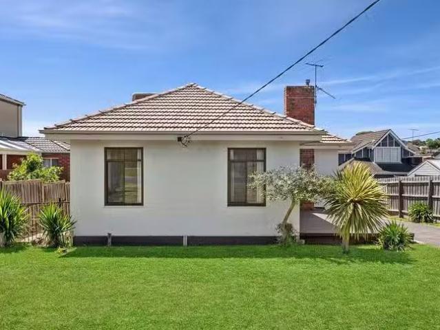 For Rent! 2 BR 1/11 Harcourt Street, Ashwood, VIC 3147