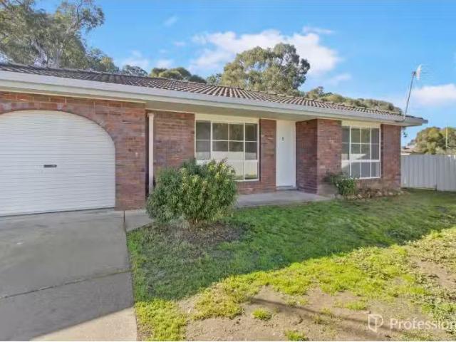 Charming 2 BR 1/11 Matheson Place, ESTELLA Apartment for rent.