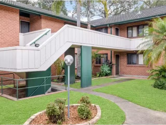 Just in! 2 BR 11/209 Waterloo Road, Marsfield Apartment for re.