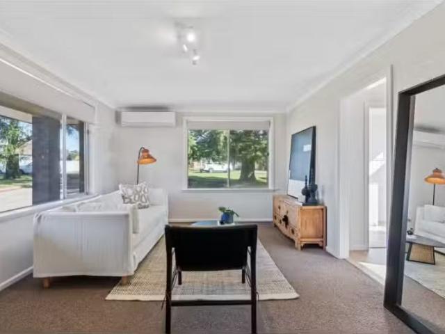 Charming 2 BR 1/12 14 Wattle Avenue, ORANGE Apartment for rent.