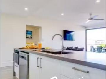 Just in! 2 BR 1/12 Currambene Street, Huskisson Apartment for.