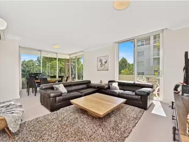 Cozy 2 BR 119/10 16 Vineyard Way, Breakfast Point Apartment fo.