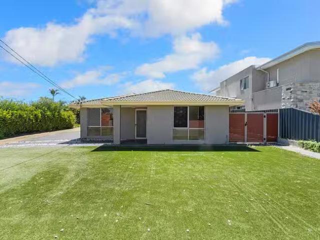 For Rent! 2 BR 11A Ellice Street, Morley, WA 6062